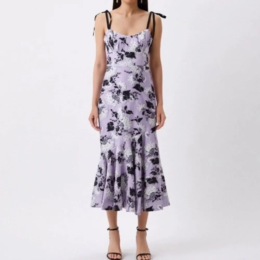 NEW ML Monique Lhuillier Lavender Floral Jacquard Midi Dress Size 8